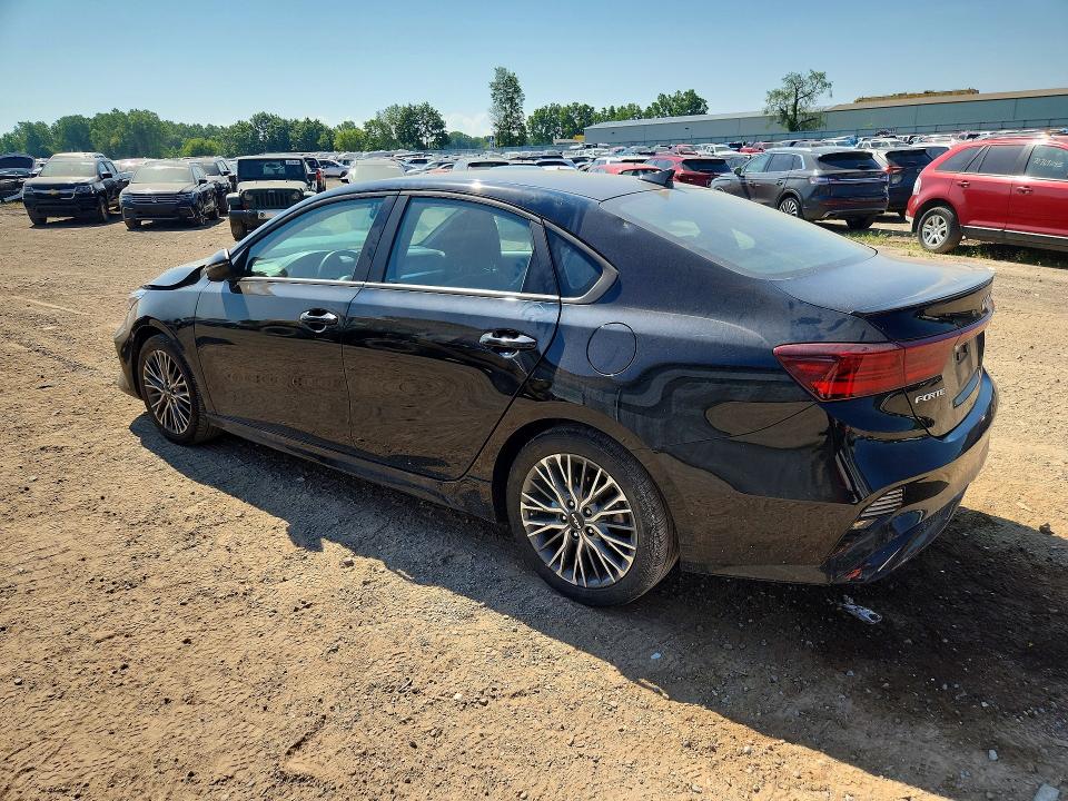 59865096 :رقم المزاد ، 3KPF54AD7PE674782 vin ، 2023 Kia Forte مزاد بيع
