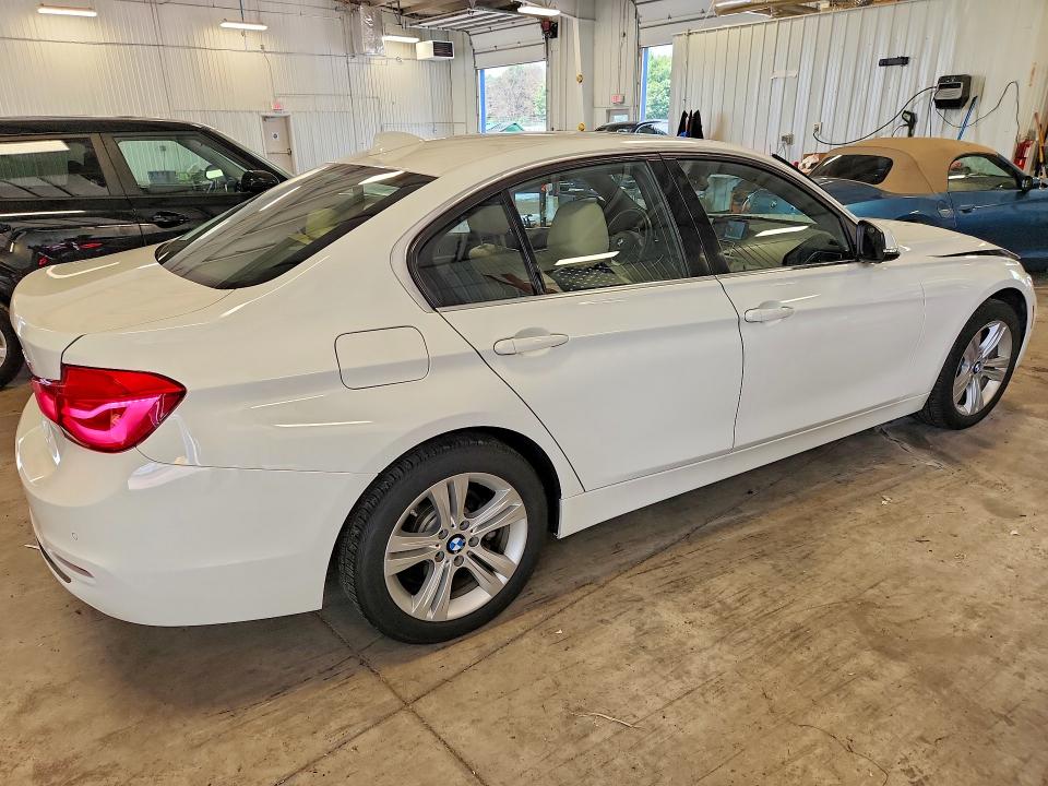 2017 Bmw 330 მანქანა იყიდება აუქციონზე, vin: WBA8D9G59HNU58712, აუქციონის ნომერი: 60743436