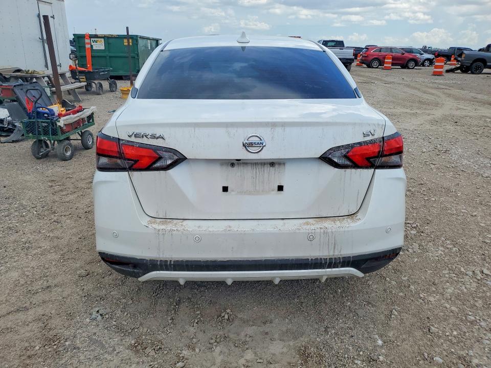 59977826 :رقم المزاد ، 3N1CN8EV7ML889831 vin ، 2021 Nissan Versa مزاد بيع