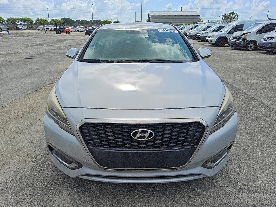 Продажа на аукционе авто 2017 Hyundai Sonata Hybrid, vin: KMHE24L13HA059170, номер лота: 61179366