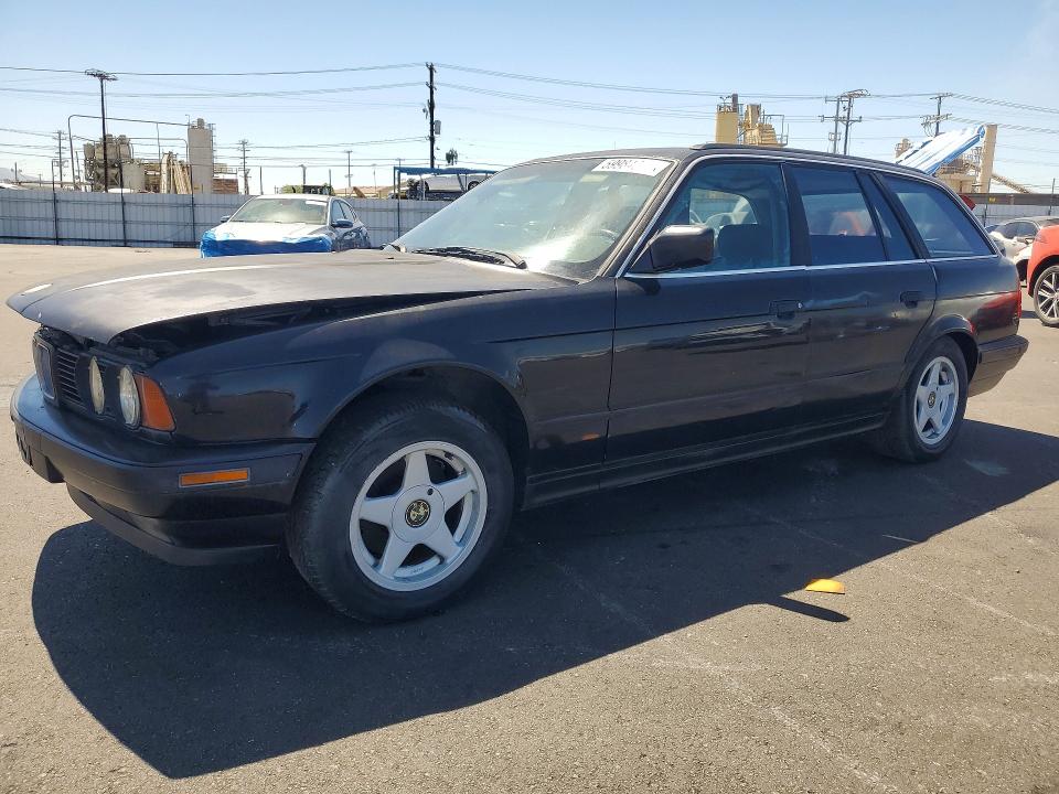 1992 Bmw 525 მანქანა იყიდება აუქციონზე, vin: WBAHJ6313NGD21472, აუქციონის ნომერი: 59984336