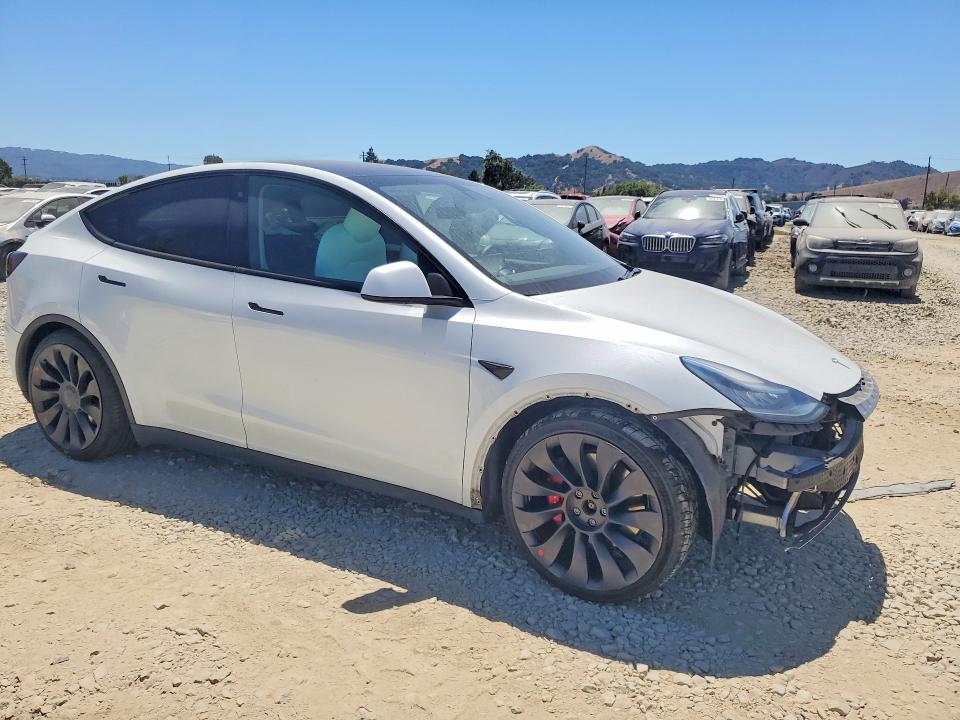 60081746 :رقم المزاد ، 5YJYGDEFXLF018806 vin ، 2020 Tesla Model Y مزاد بيع