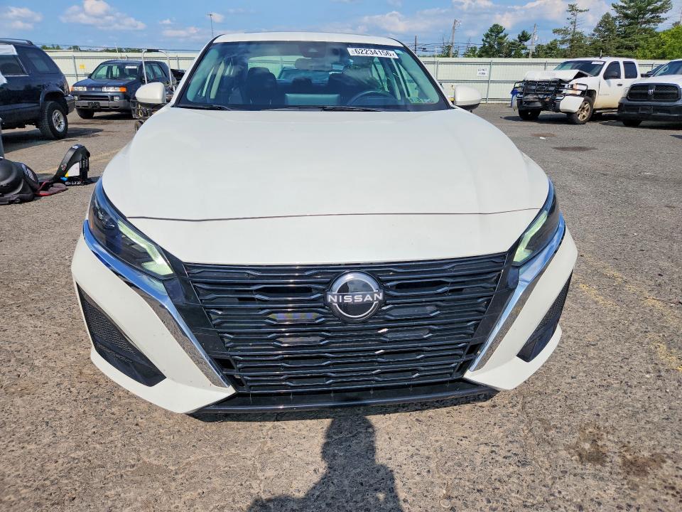 Продажа на аукционе авто 2023 Nissan Altima, vin: 1N4BL4DW7PN333465, номер лота: 62234156