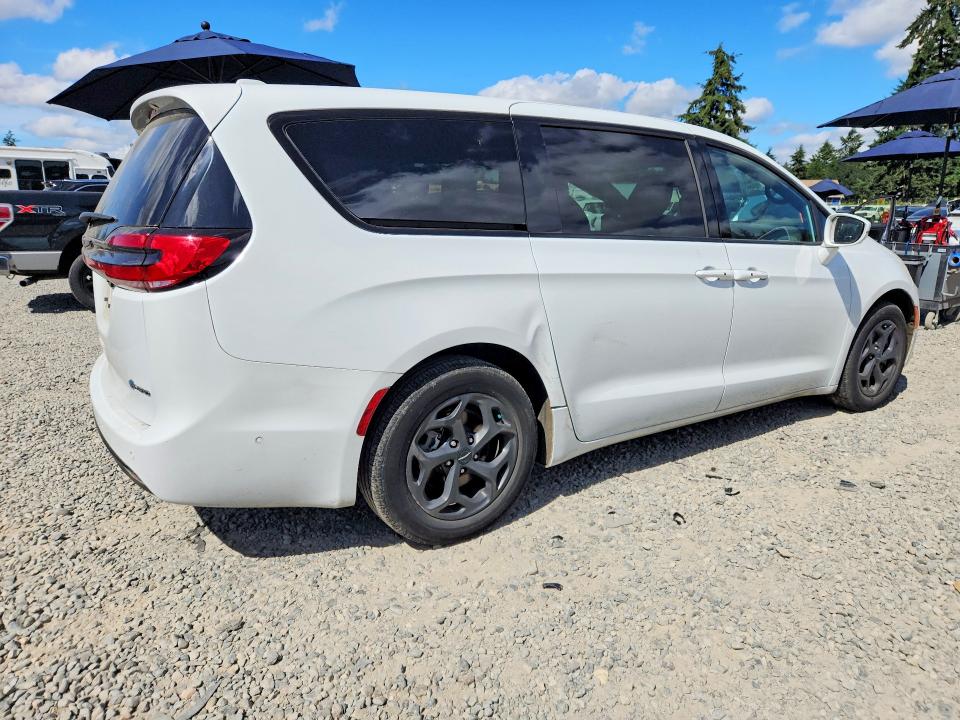 Продажа на аукционе авто 2022 Chrysler Pacifica, vin: 2C4RC1L77NR217264, номер лота: 60278236