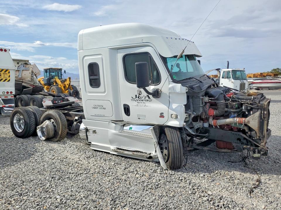 Продаж на аукціоні авто 2015 Freightliner Cascadia 125, vin: 1FUJGLBG4FLGD5507, номер лоту: 59993206