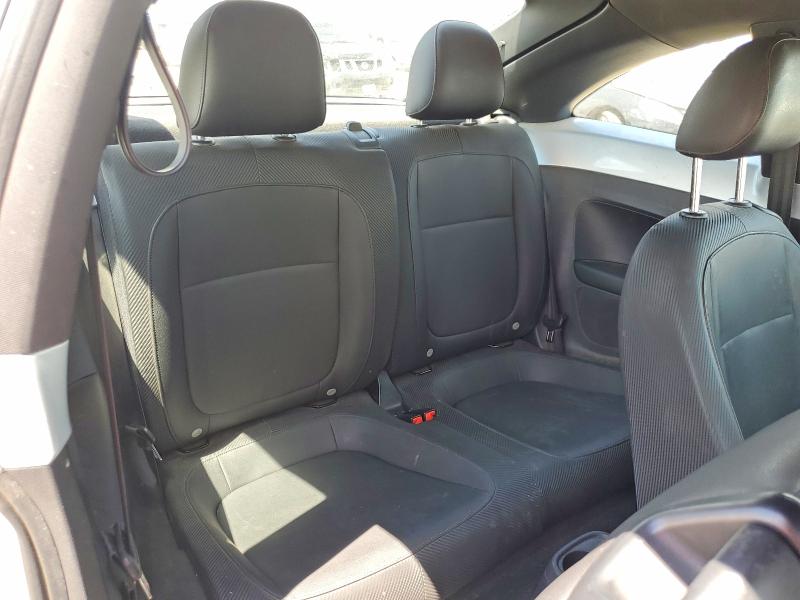 60166246 :رقم المزاد ، 3VWJX7AT8DM672776 vin ، 2013 Volkswagen Beetle مزاد بيع