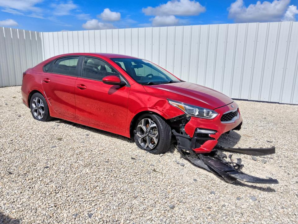 2021 Kia Forte მანქანა იყიდება აუქციონზე, vin: 3KPF24AD1ME335794, აუქციონის ნომერი: 59543546
