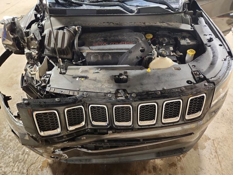 2018 Jeep Compass მანქანა იყიდება აუქციონზე, vin: 3C4NJDBB4JT457360, აუქციონის ნომერი: 61084986