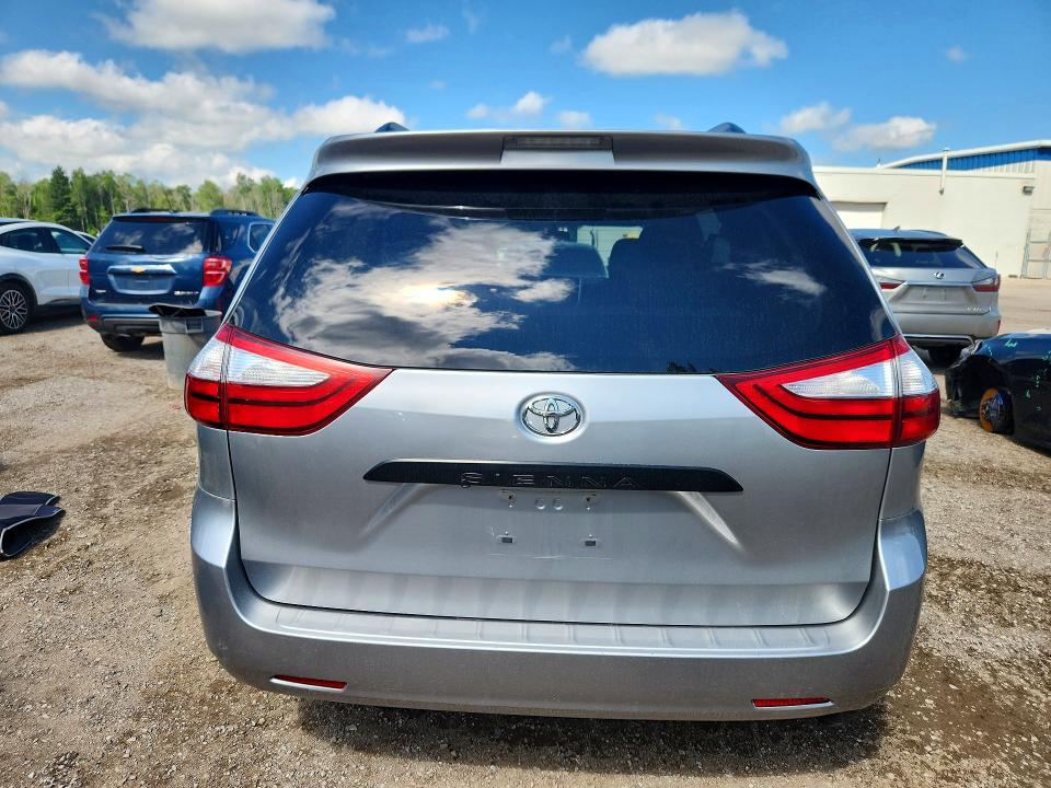 Продажа на аукционе авто 2016 Toyota Sienna, vin: 5TDZK3DC7GS714125, номер лота: 59968656