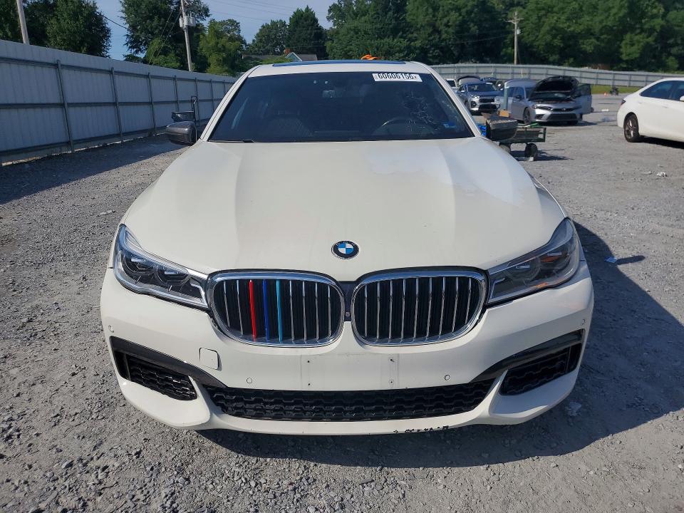 60606156 :رقم المزاد ، WBA7F2C3XHG423411 vin ، 2017 Bmw 750 مزاد بيع
