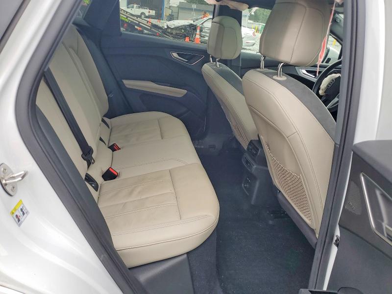 Продажа на аукционе авто 2022 Audi Q4 E-tron, vin: WA1W2BFZ4NP052729, номер лота: 62617506