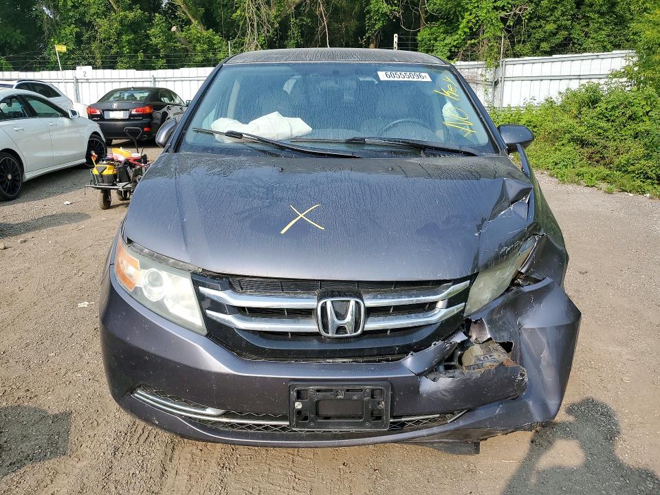 60555096 :رقم المزاد ، 5FNRL5H49FB509341 vin ، 2015 Honda Odyssey مزاد بيع
