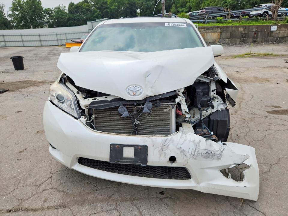 Продаж на аукціоні авто 2016 Toyota Sienna, vin: 5TDDK3DC7GS139390, номер лоту: 61390836