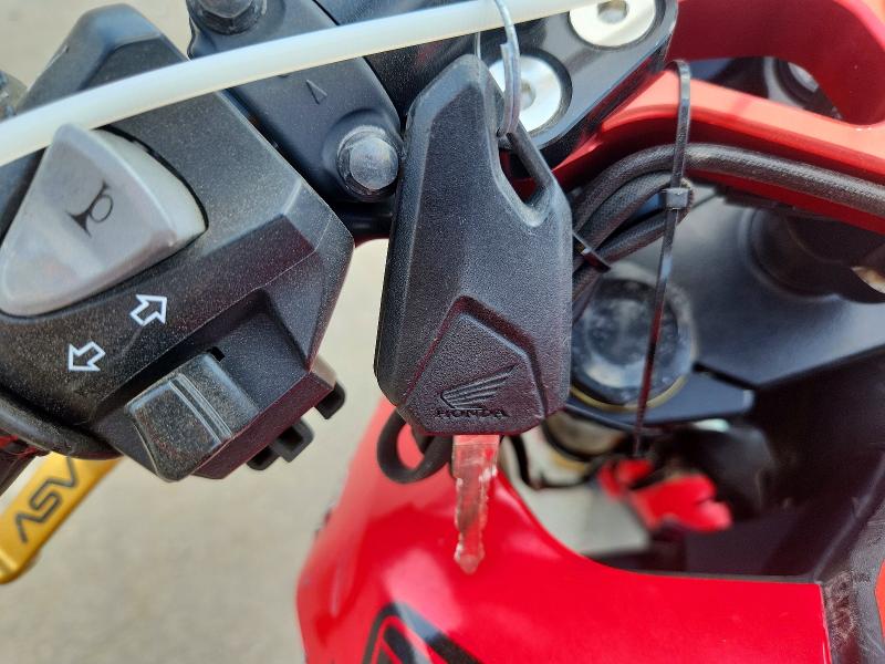 59733116 :رقم المزاد ، MLHJC7510J5007652 vin ، 2018 Honda Grom مزاد بيع
