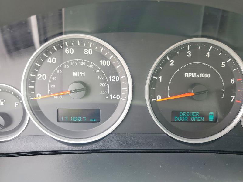 61087596 :رقم المزاد ، 1J8HR582X5C553555 vin ، 2005 Jeep Grand Cherokee مزاد بيع
