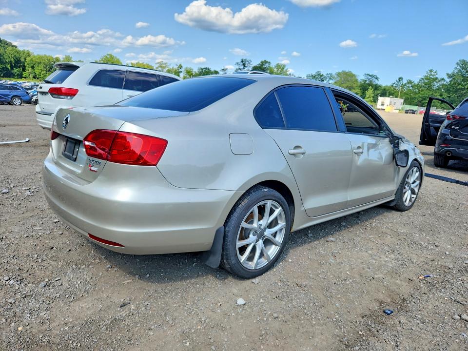 62092916 :رقم المزاد ، 3VWDP7AJ9CM127552 vin ، 2012 Volkswagen Jetta مزاد بيع