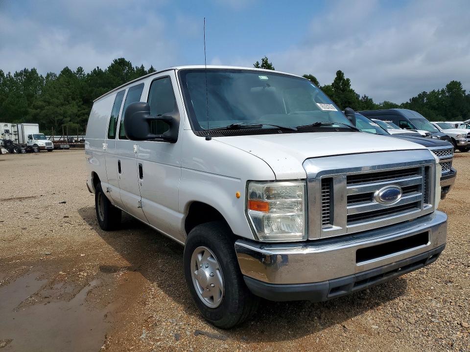 58846986 :رقم المزاد ، 1FTNE2EW8BDB40096 vin ، 2011 Ford Econoline مزاد بيع