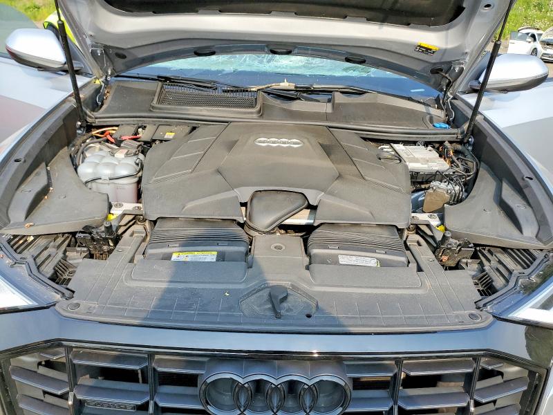 Продажа на аукционе авто 2021 Audi Q8, vin: WA1EVAF11MD015628, номер лота: 60913326