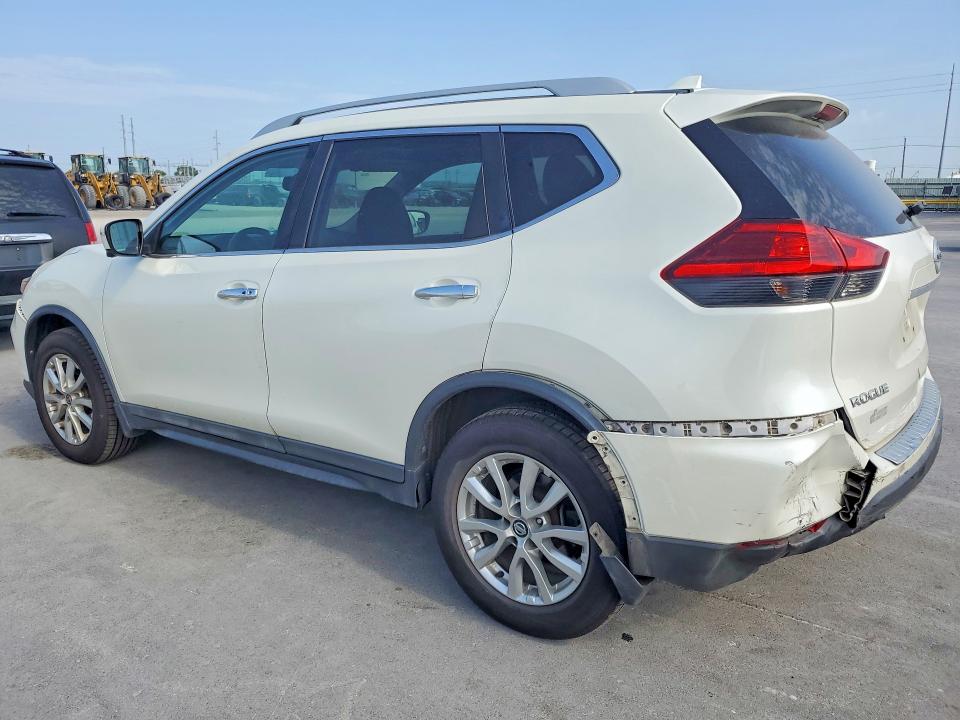 2017 Nissan Rogue მანქანა იყიდება აუქციონზე, vin: 5N1AT2MV4HC767790, აუქციონის ნომერი: 62540106