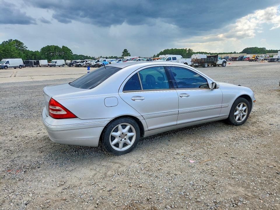Auction sale of the 2001 Mercedes-benz C, vin: WDBRF61J71F077123, lot number: 61711596