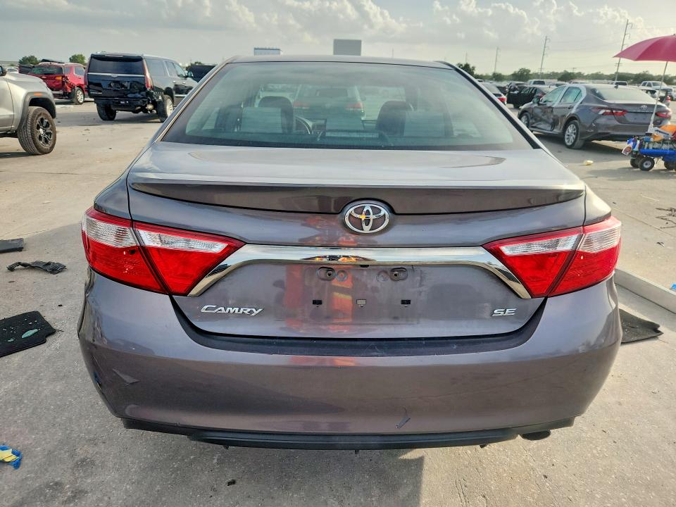 61369696 :رقم المزاد ، 4T1BF1FKXGU124457 vin ، 2016 Toyota Camry مزاد بيع