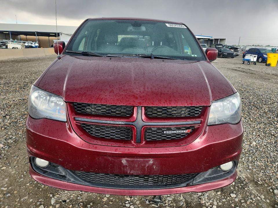 60520306 :رقم المزاد ، 2C4RDGEG8JR285113 vin ، 2018 Dodge Grand Caravan مزاد بيع