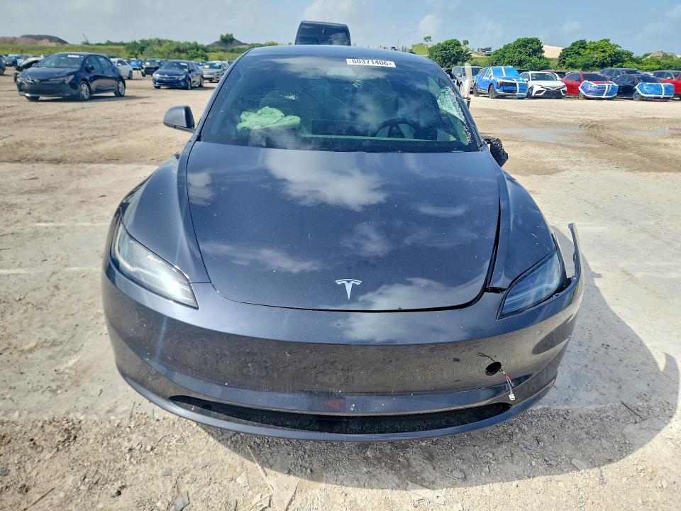 60371406 :رقم المزاد ، 5YJ3E1EA1SF996645 vin ، 2025 Tesla Model 3 مزاد بيع