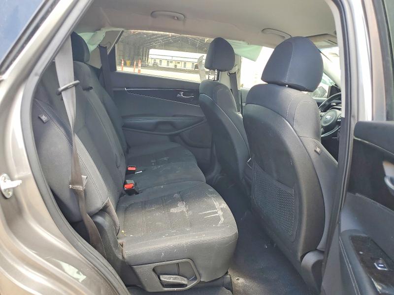Продажа на аукционе авто 2018 Kia Sorento, vin: 5XYPG4A38JG392392, номер лота: 59921466