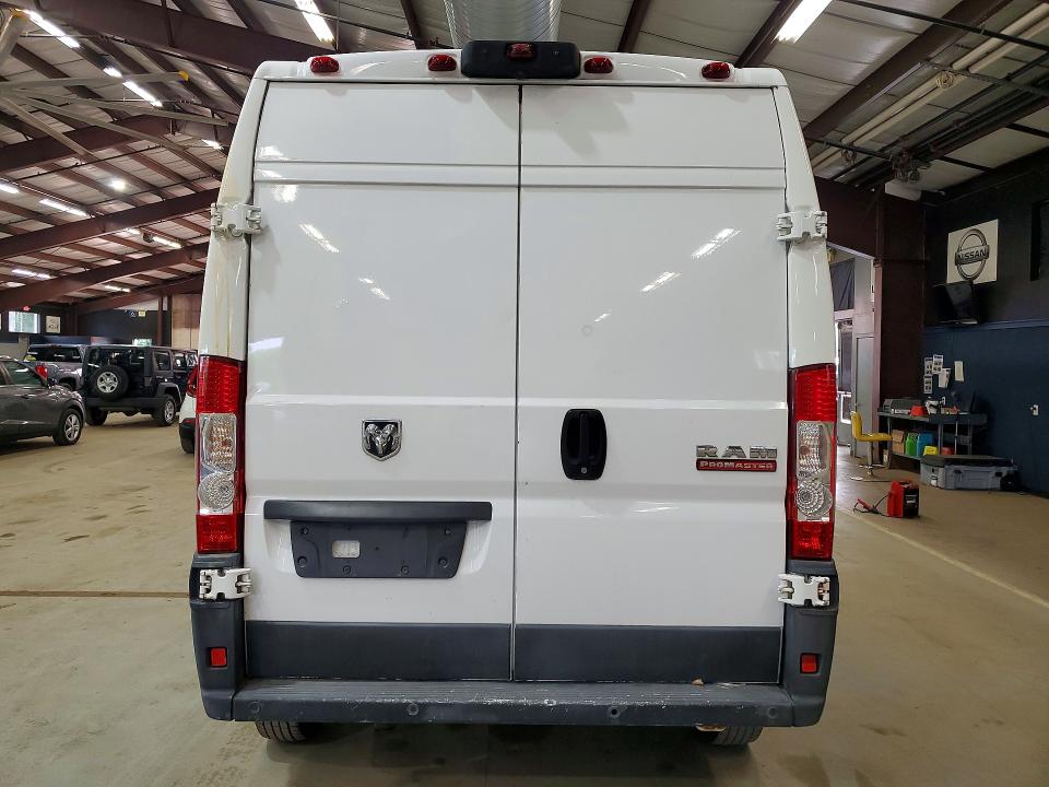 62690676 :رقم المزاد ، 3C6TRVCG9HE528705 vin ، 2017 Ram Promaster 2500 مزاد بيع