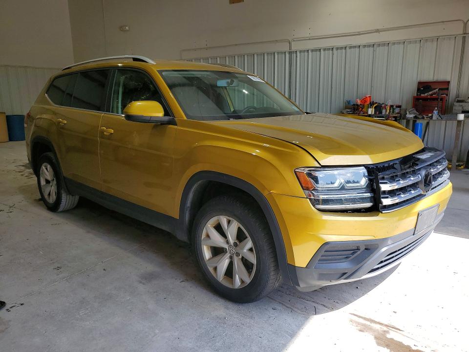 Продажа на аукционе авто 2018 Volkswagen Atlas, vin: 1V2GR2CA2JC526312, номер лота: 58819006