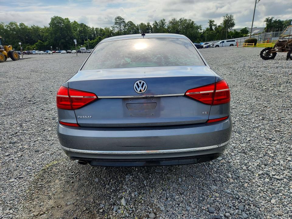 61140976 :رقم المزاد ، 1VWAT7A30GC067314 vin ، 2016 Volkswagen Passat مزاد بيع