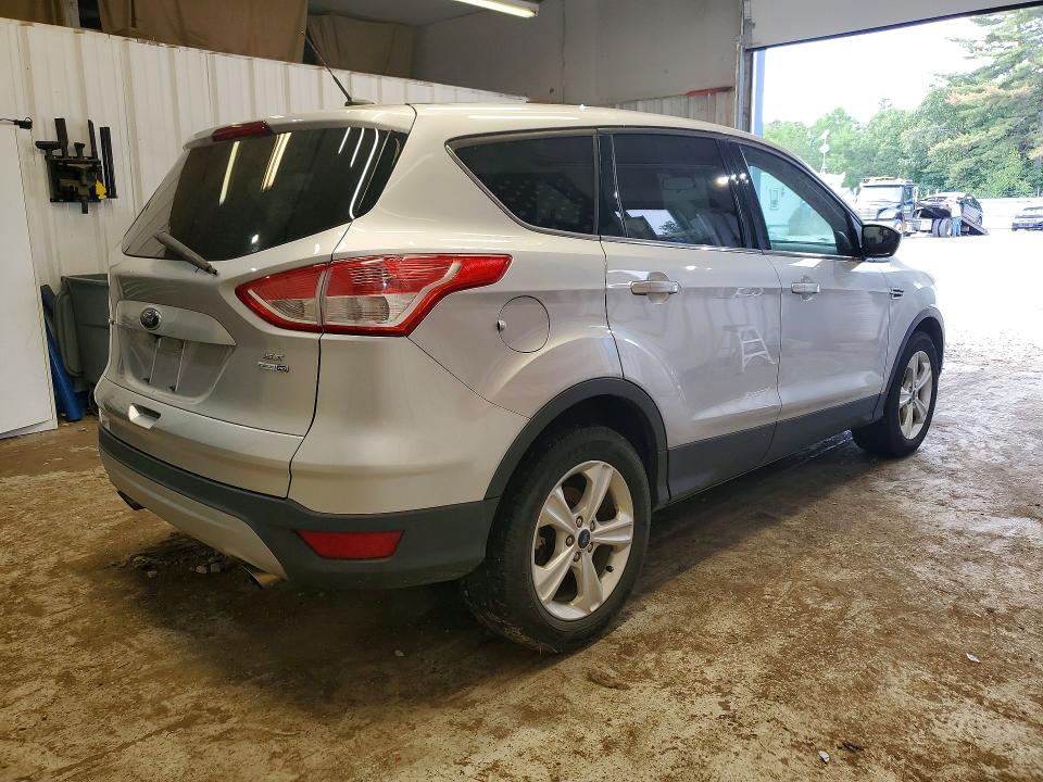 Продажа на аукционе авто 2016 Ford Escape, vin: 1FMCU9GX3GUB50059, номер лота: 61230886