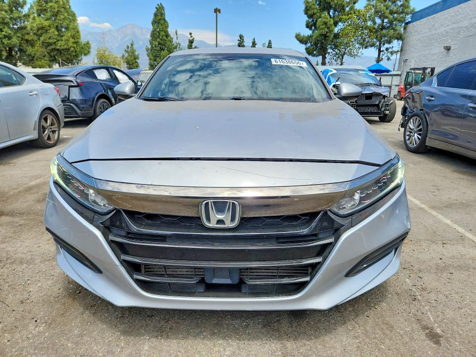 Продажа на аукционе авто 2018 Honda Accord, vin: 1HGCV1F35JA188792, номер лота: 61638656