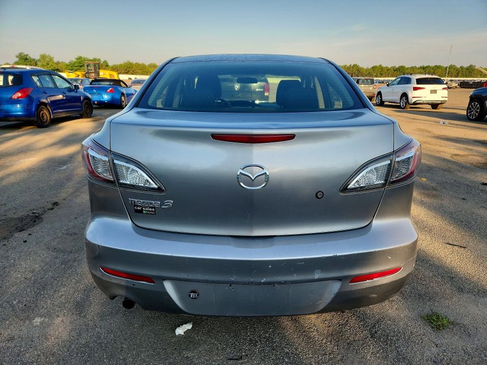 60888796 :رقم المزاد ، JM1BL1TG6D1705447 vin ، 2013 Mazda 3 مزاد بيع