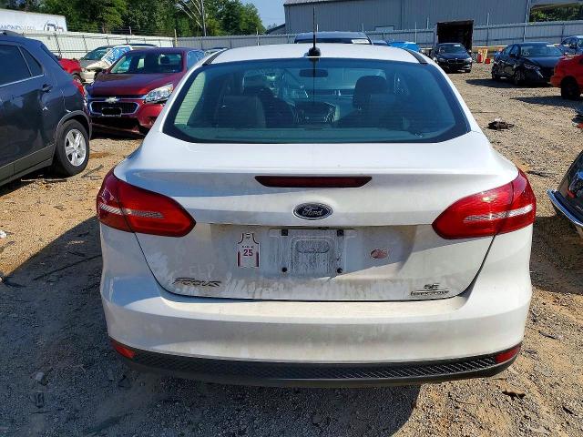 59277266 :رقم المزاد ، 1FADP3F24FL342863 vin ، 2015 Ford Focus مزاد بيع