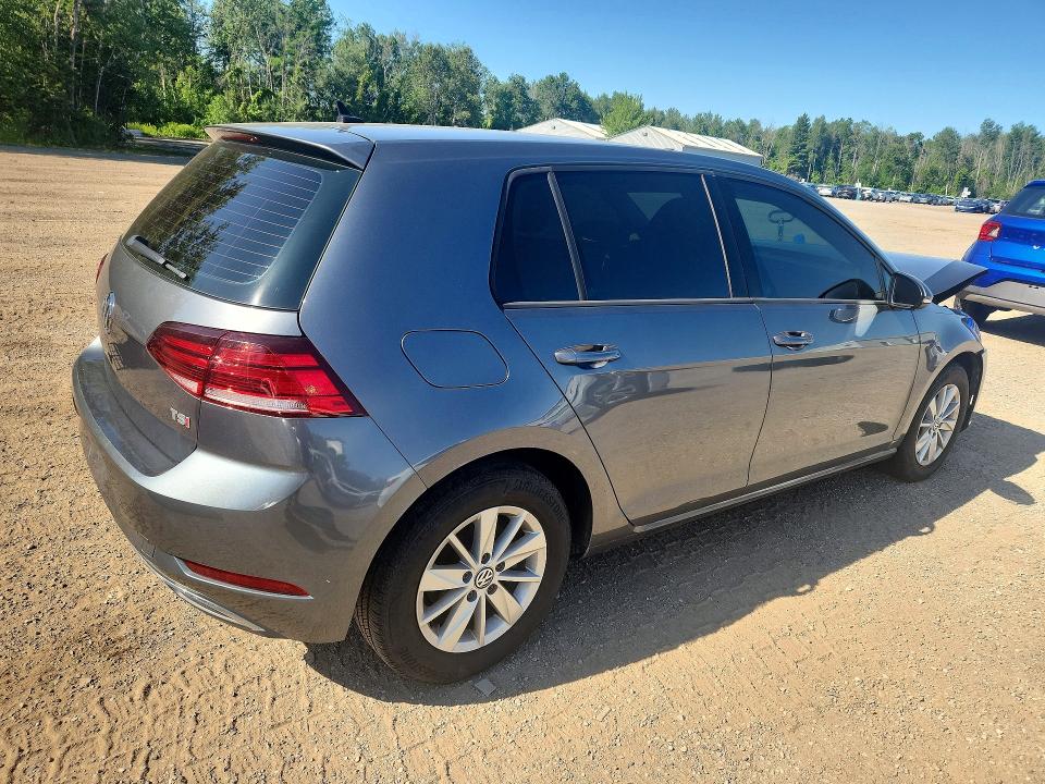 62057126 :رقم المزاد ، 3VWB17AU4JM289413 vin ، 2018 Volkswagen Golf مزاد بيع