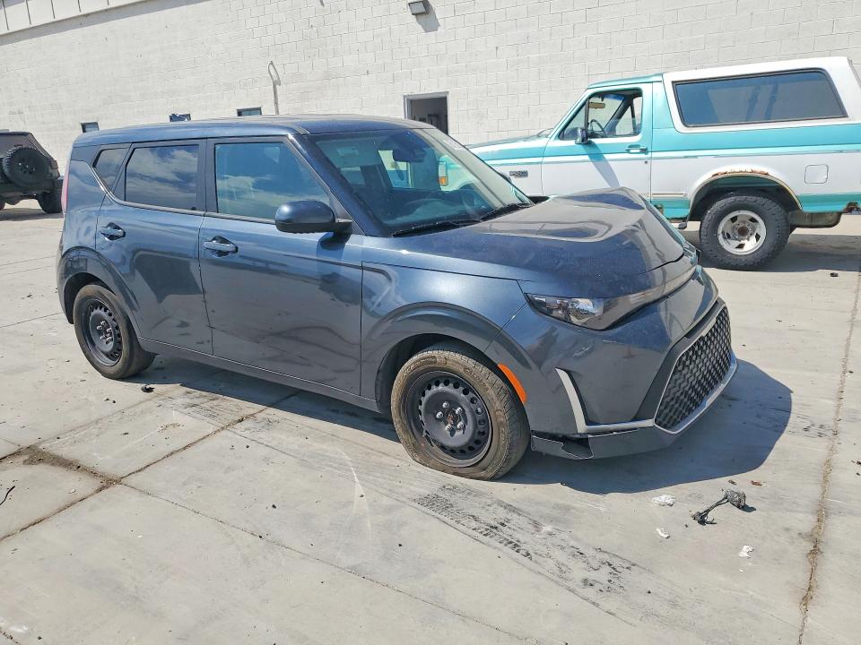 2025 Kia Soul მანქანა იყიდება აუქციონზე, vin: KNDJ23AU8S7248721, აუქციონის ნომერი: 63125636