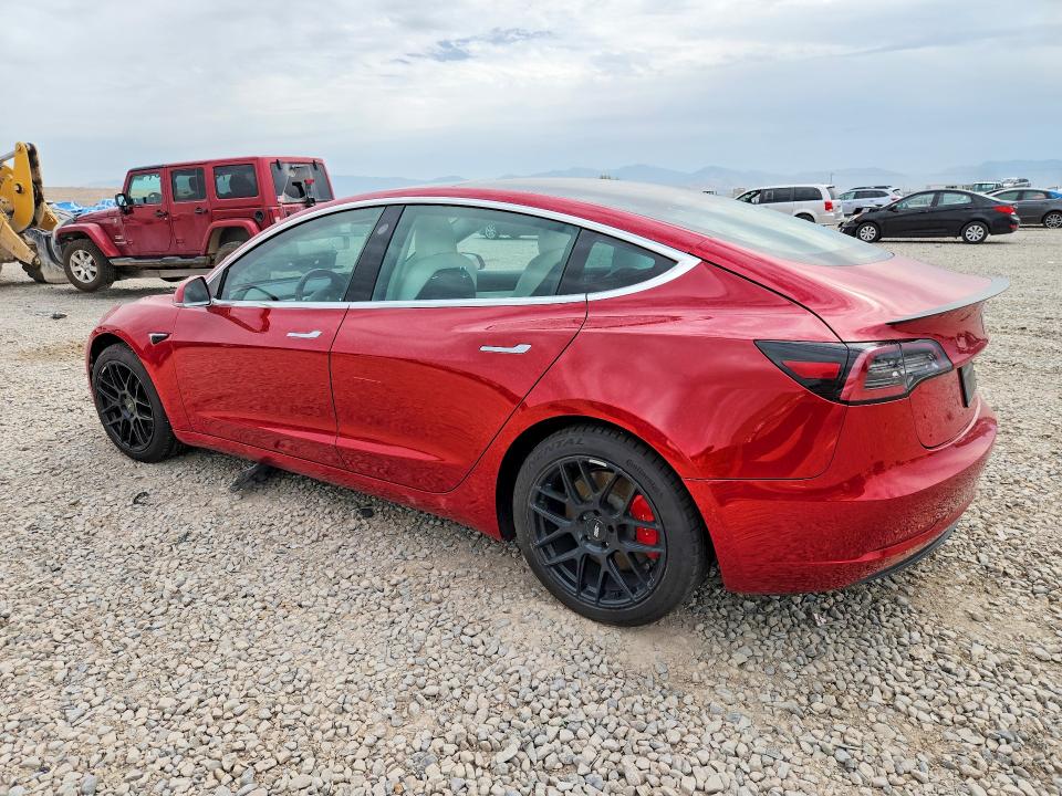 60810236 :رقم المزاد ، 5YJ3E1EC7LF714737 vin ، 2020 Tesla Model 3 مزاد بيع