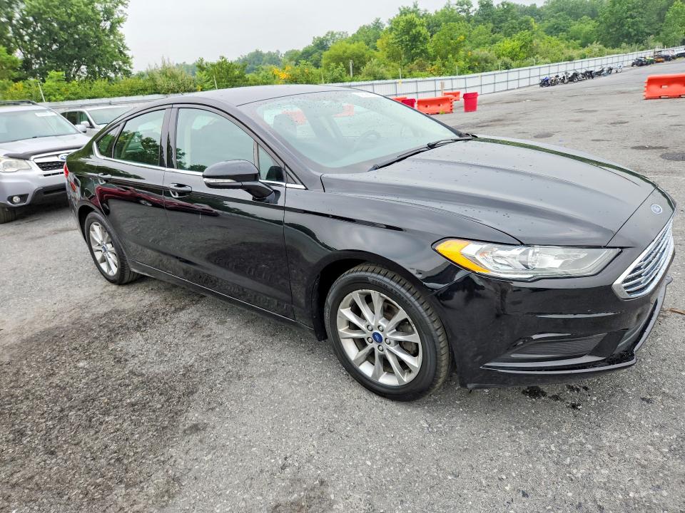 2017 Ford Fusion მანქანა იყიდება აუქციონზე, vin: 3FA6P0HDXHR341677, აუქციონის ნომერი: 62694706