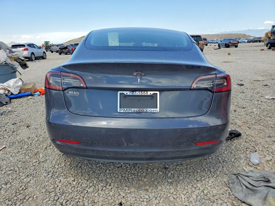 59890946 :رقم المزاد ، 5YJ3E1EA0NF194415 vin ، 2022 Tesla Model 3 مزاد بيع