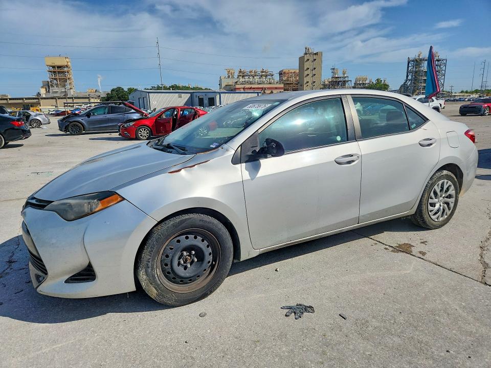 Продажа на аукционе авто 2019 Toyota Corolla, vin: 2T1BURHE7KC243511, номер лота: 60678976