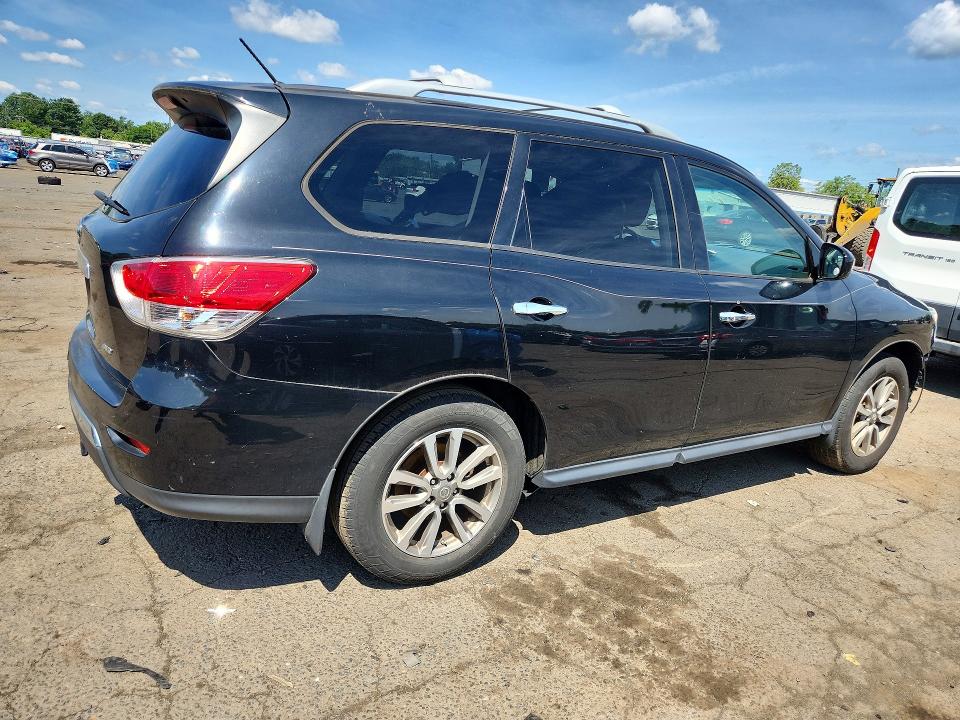 61762926 :رقم المزاد ، 5N1AR2MM6FC674577 vin ، 2015 Nissan Pathfinder مزاد بيع