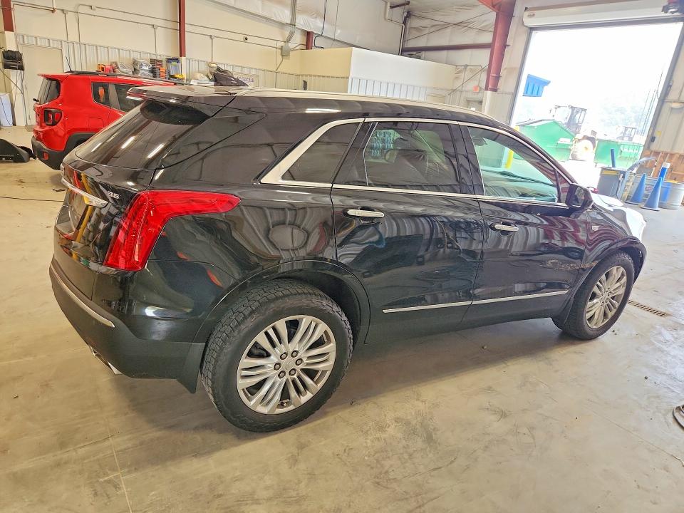 61365496 :رقم المزاد ، 1GYKNERS0HZ193912 vin ، 2017 Cadillac Xt5 مزاد بيع