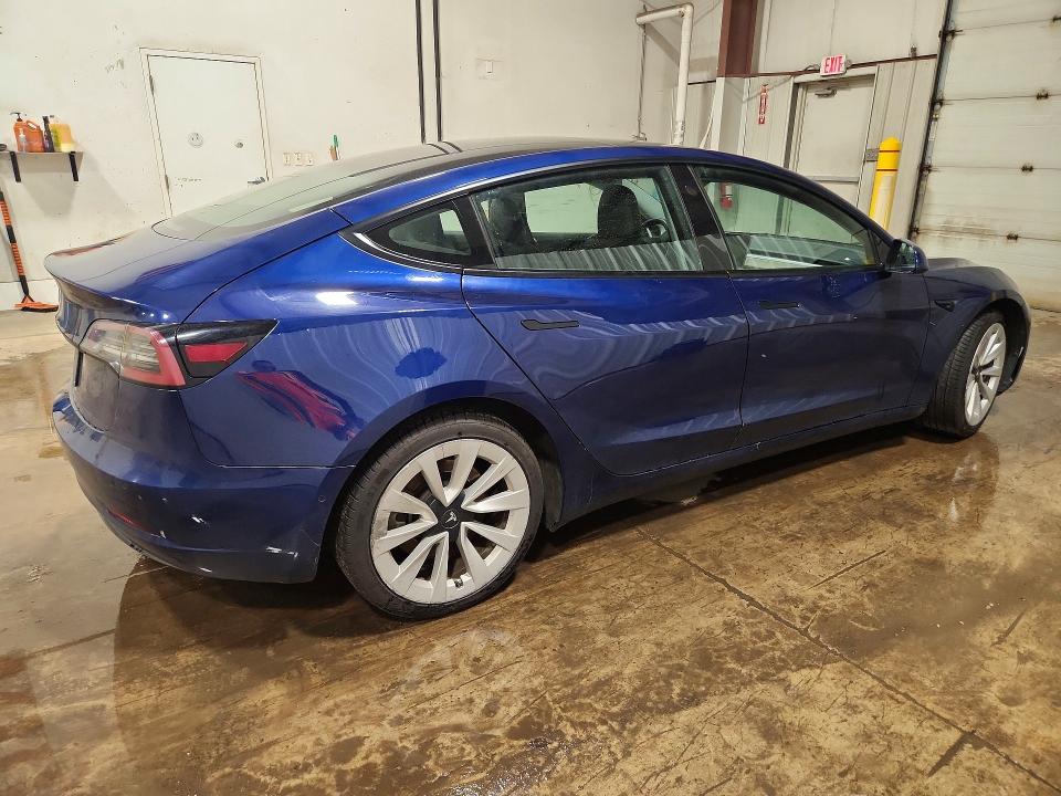60585346 :رقم المزاد ، 5YJ3E1EA4NF368938 vin ، 2022 Tesla Model 3 مزاد بيع
