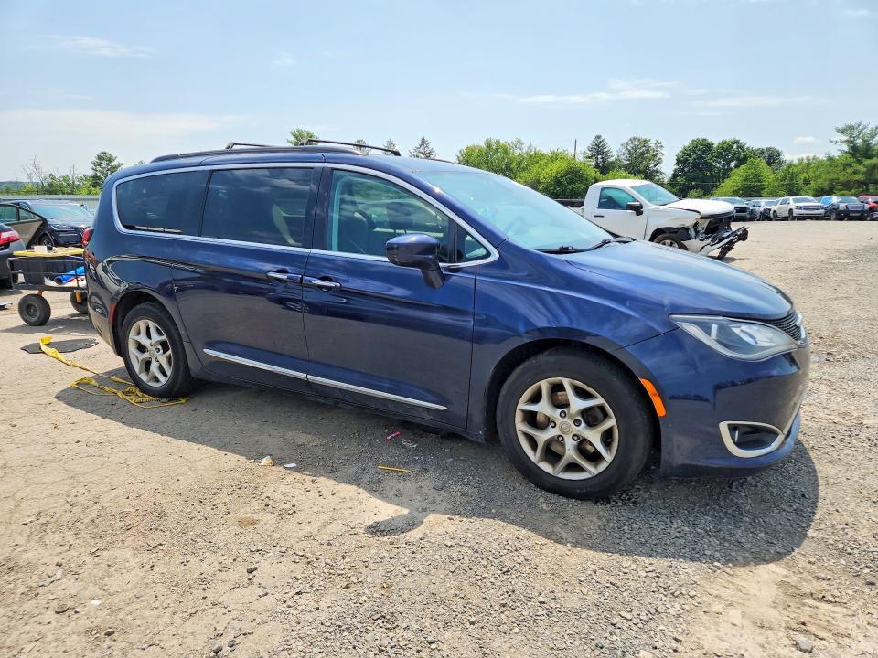 Продажа на аукционе авто 2017 Chrysler Pacifica, vin: 2C4RC1BG6HR523166, номер лота: 61001016