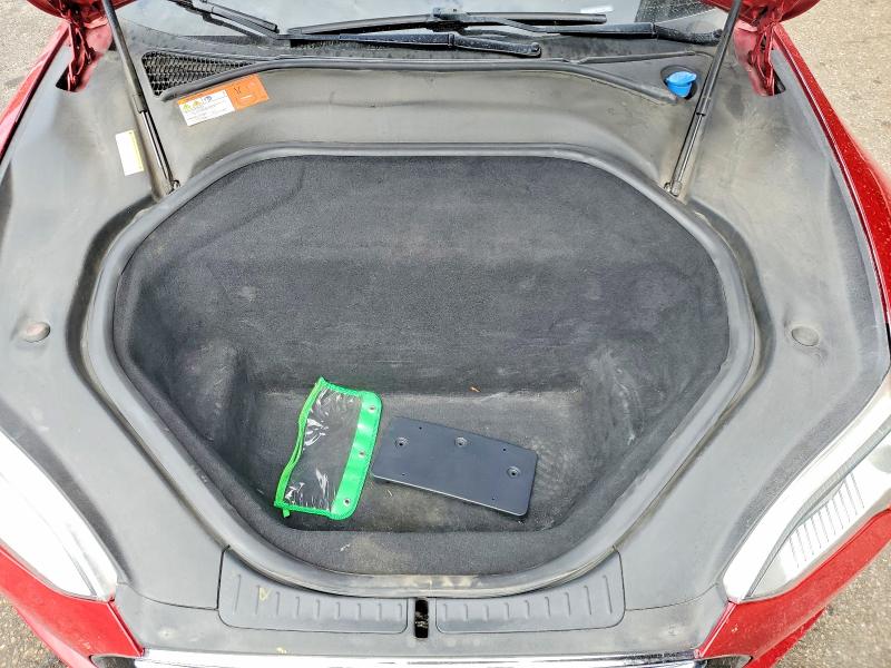 2015 Tesla Model S მანქანა იყიდება აუქციონზე, vin: 5YJSA1E25FF114902, აუქციონის ნომერი: 62513186