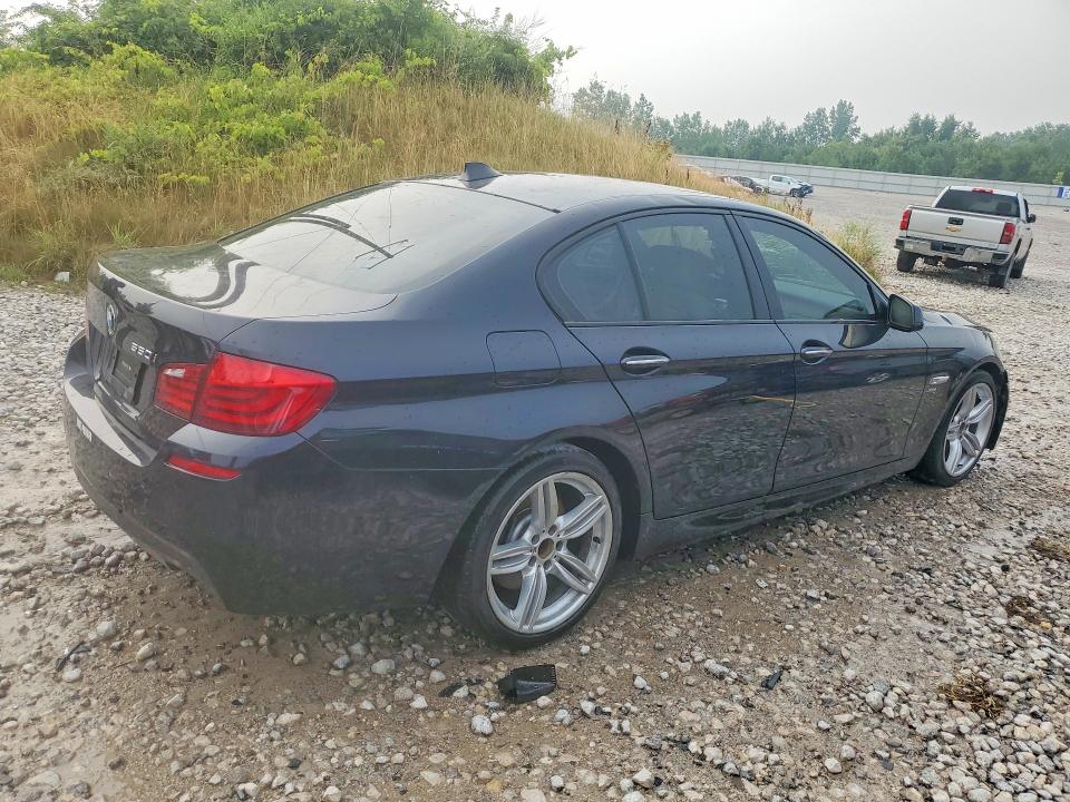 61166736 :رقم المزاد ، WBAFU9C52BC783217 vin ، 2011 Bmw 550 مزاد بيع