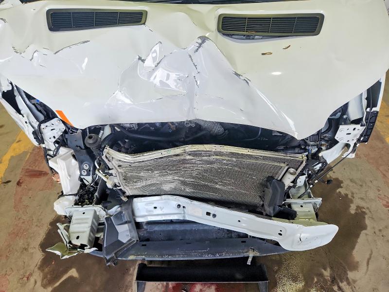 60585746 :رقم المزاد ، 1FTBR1C82NKA00681 vin ، 2022 Ford Transit مزاد بيع