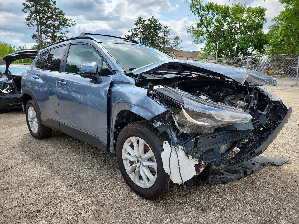 Продажа на аукционе авто 2024 Toyota Corolla Cross, vin: 7MUCAABG2RV105116, номер лота: 60298106