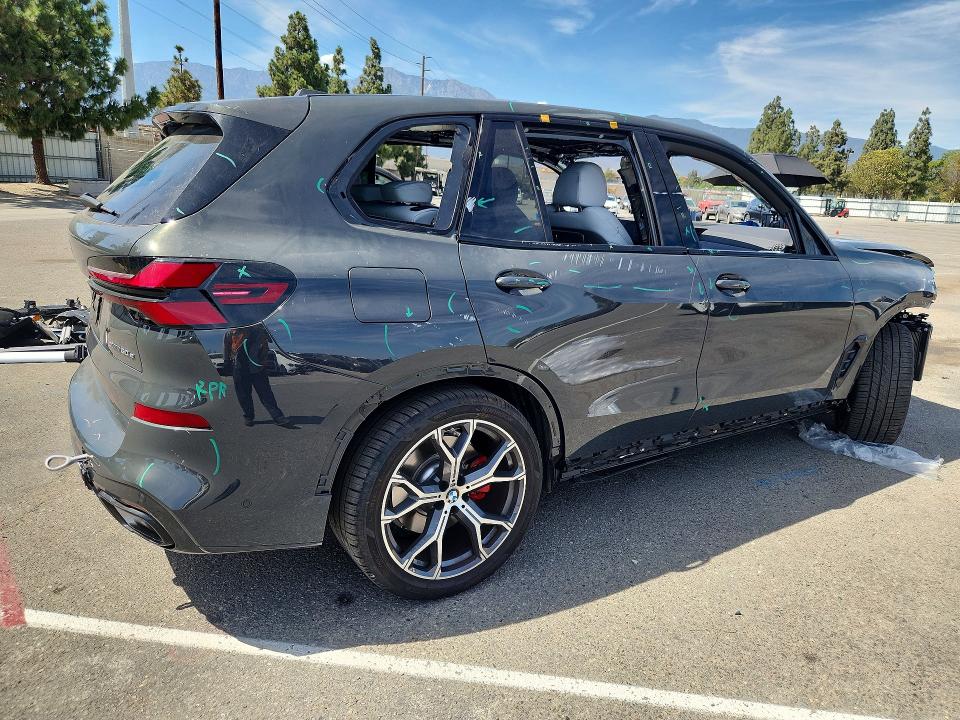 61988776 :رقم المزاد ، 5UX43EU08T9025646 vin ، 2026 Bmw X5 مزاد بيع